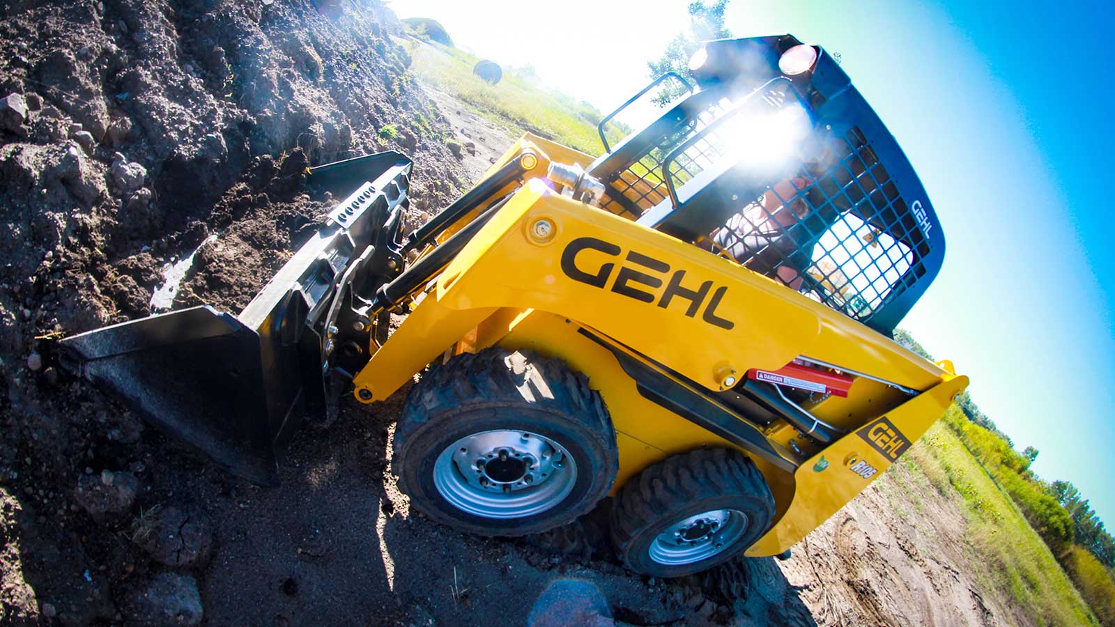 gehl-r105-mini-yukleyici-bcmakina-sakarya