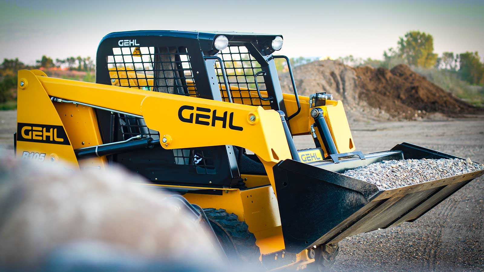 gehl-r105-mini-yukleyici-bcmakina-sakarya